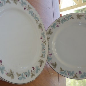 Dinner plate Plates Vintage by Fine China of Japan circa 1967 EUC 4 10.25&quot; plate
