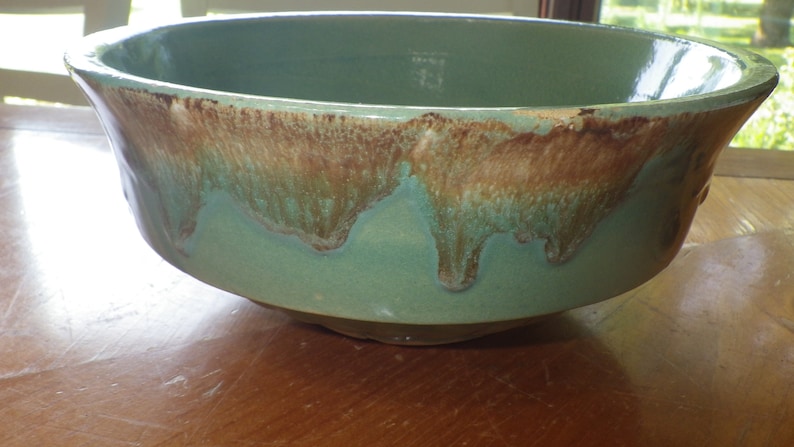 Roseville RRP Co Ohio 8 Brown Drip Green Bowl EXCELLENT Condition