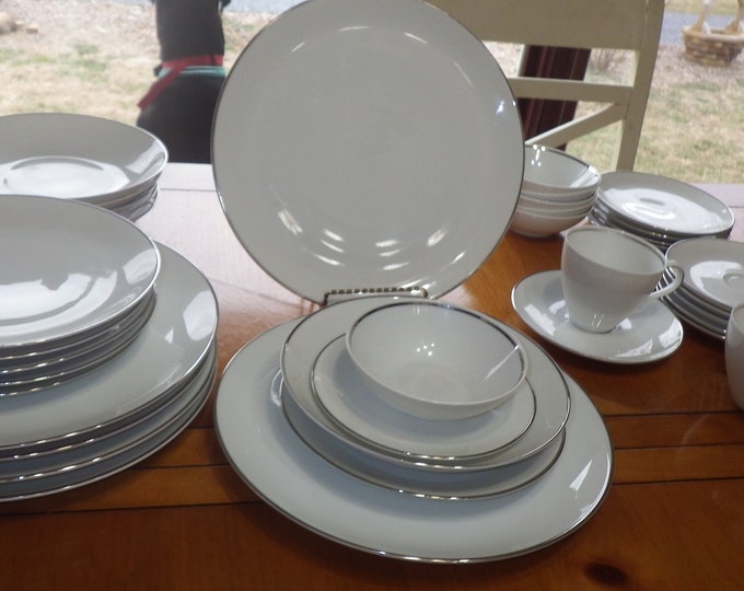 Vintage China Dinnerware Set wedding Ring by JOHANN HAVILAND Bavaria