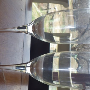 Clear Crystal Champagne Flutes Glasses Goblets Tall Action Crystal Co 2 9 oz NWT