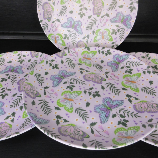 Shabby Chic Melamin Speiseteller Lavendel Lila Schmetterling Wiese New Old Stock set of 4 11"