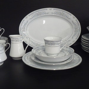 China Dinnerware set Diana 1273 Crown Ming Jian Shiang Blue floral silver s/8 +