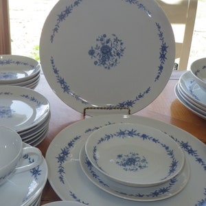 Vintage China Dinnerware set Blue Brocade by ELite Creations s/8 5 cups 36 pcs