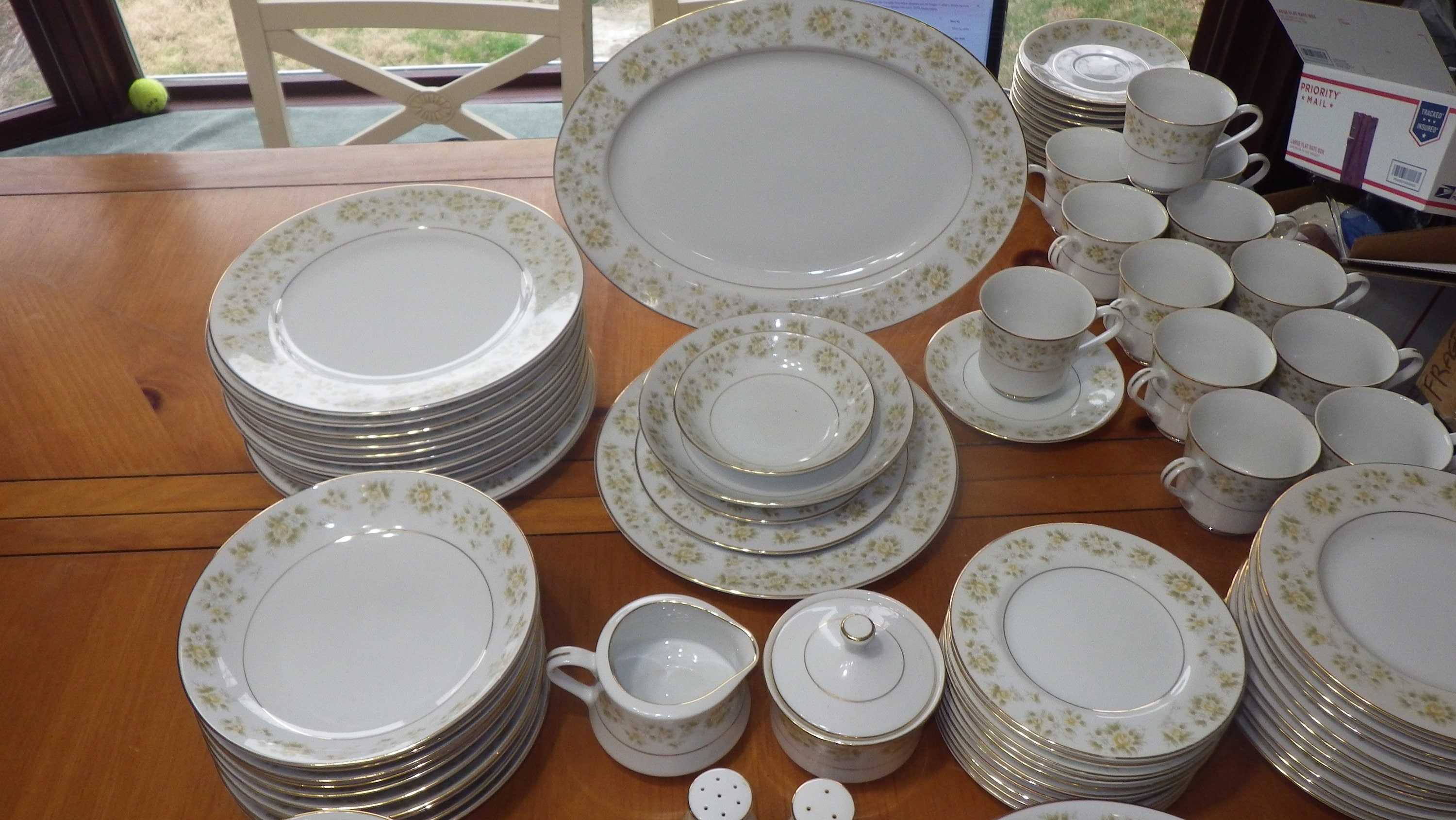 Fine China Dinnerware by Royal Wentworth in the Caroline Pattern 8702