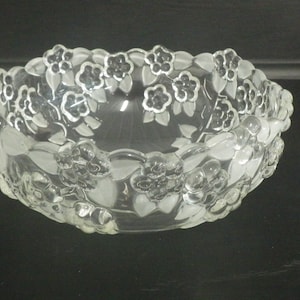 Vintage Mikasa Carmen 8&quot; Round Bowl Walther Glass Germany Satiniert Crystal EUC