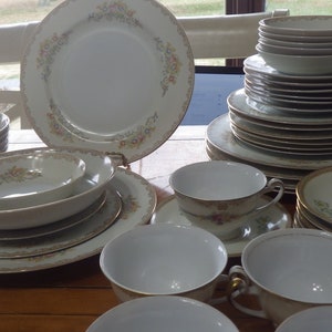 Vintage Fine China Dinnerware set CWJ1 by Cosmos Ware Japan Occupied Japan 30 piece EUC