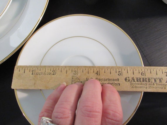 Buy White Gold Trim Sonnet Dinnerware Set Fine China of Japan S/8 