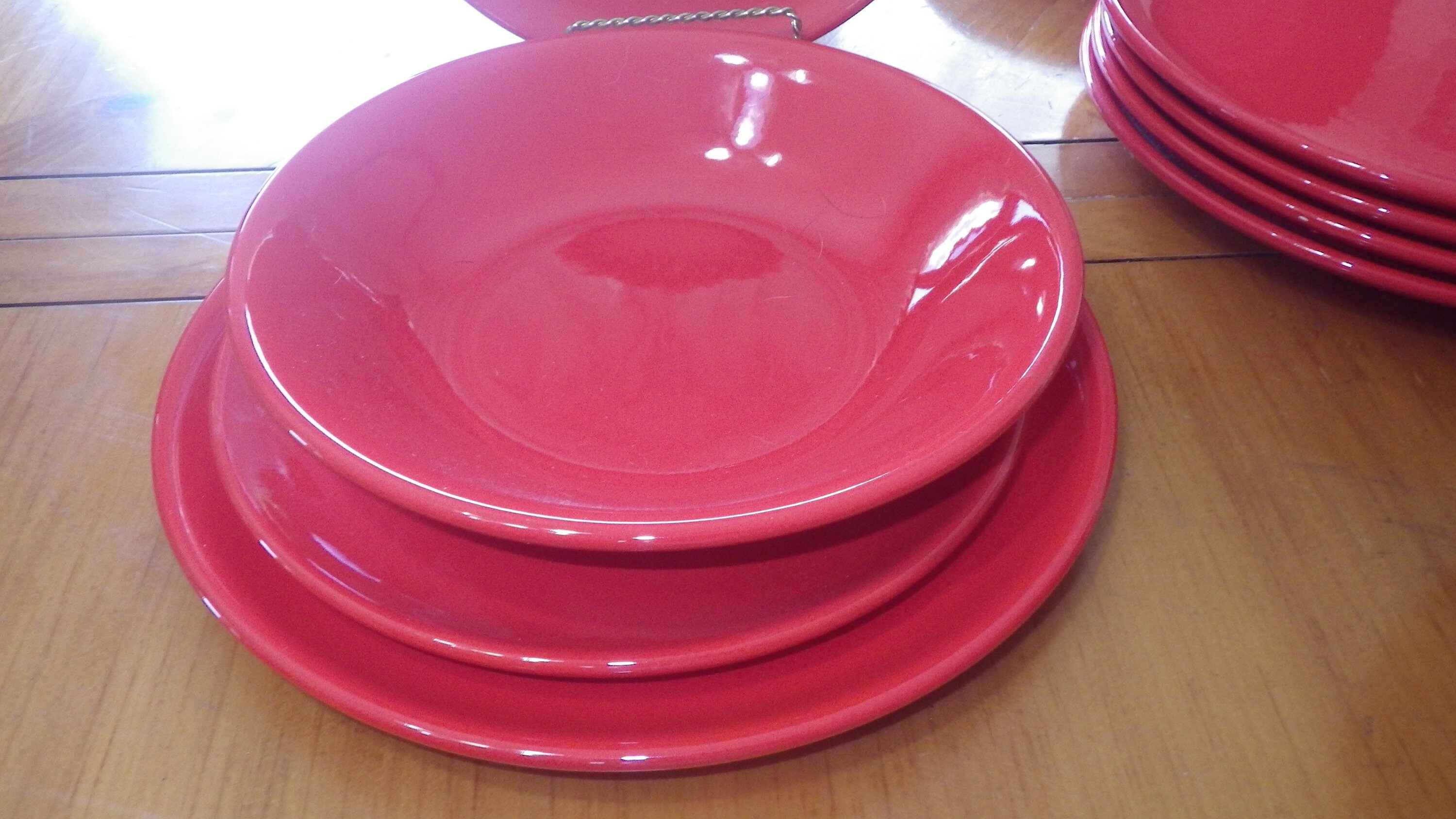 Red Dinnerware Set Service for 6 Dinner Luncheon Made in France EUC 18