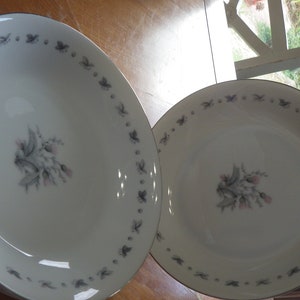Seyei Fine China Soup Bowls Japan Teresa service 6 #3536 EUC platinum trim 4 bowls