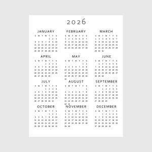 Könnte beinhalten: Ein minimalistischer Kalender für 2026, gedruckt auf weißem Papier. Jeder Monat wird mit einem einfachen, klaren Layout angezeigt, einschließlich der Wochentage und Daten. Der Kalender ist für eine einfache Ansicht und Planung konzipiert.