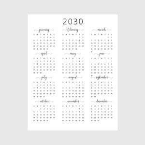 Könnte beinhalten: Ein schwarz-weißer druckbarer Kalender für das Jahr 2030. Jeder Monat wird in einem separaten Feld mit den Wochentagen S, M, D, M, D, F, S angezeigt. Die Monate sind Januar, Februar, März, April, Mai, Juni, Juli, August, September, Oktober, November und Dezember.