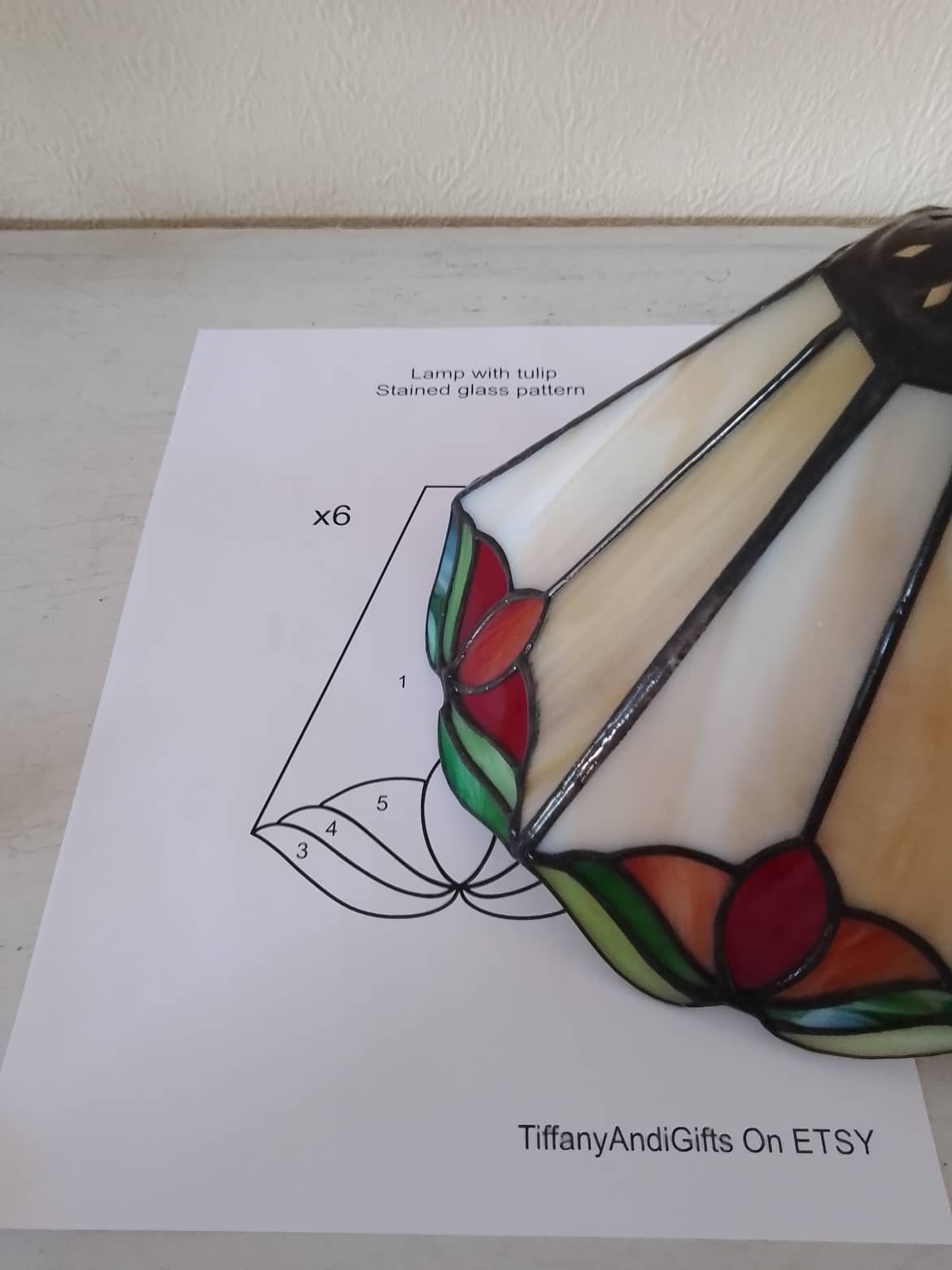 Stained Glass Lamp With Tulip Stain Glass Lampe Shade Etsy
