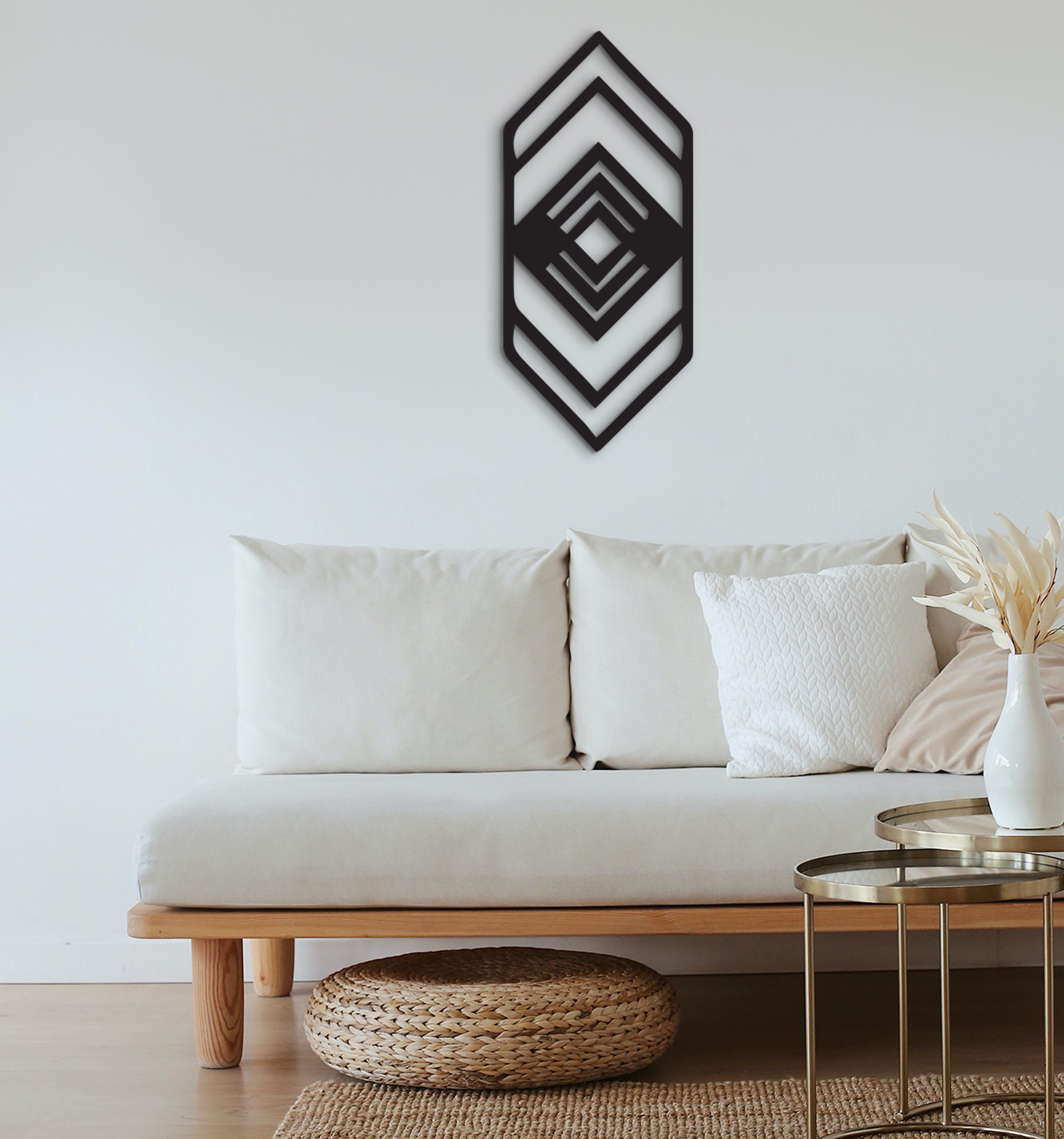 トライバルな幾何学模様の木製壁装飾：ネイティブアメリカンのシンボル