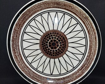 Vintage Mid Century Modern Royal Ironstone Dinner Plate Made in USA *Sunflower* Looks like a SUN Stoneware