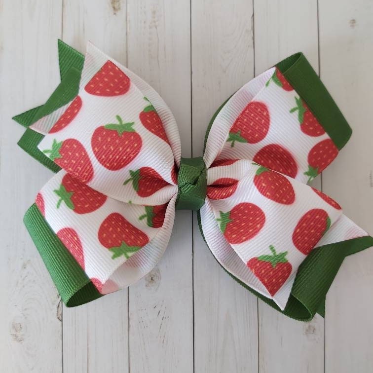 Strawberry Hair Bow, Strawberries Hair Clips, 5 Inch Hair Bow, Spring Hair Bow, Summer Hair Bow, Hair Bows for Girls, Toddler Hair Bow