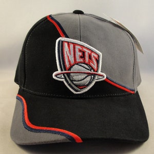 Size 7 1/4 NWT Vintage NBA New Jersey Nets Fitted Cap Hat Red Blue Hardwood  VTG