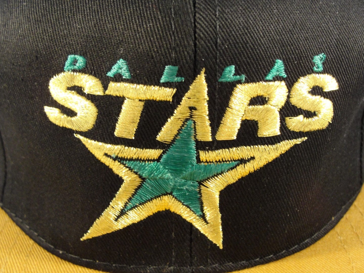 Vintage 1990s Drew Pearson Phoenix Coyotes Plain Logo Snapback Hat NHL –  Team Sold Out Vintage