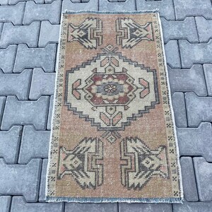 Petit tapis Oushak, tapis turc, tapis vintage, tapis bohème, paillasson, tapis d&#39;entrée, tapis de chevet, tapis rose, 52 x 88 cm