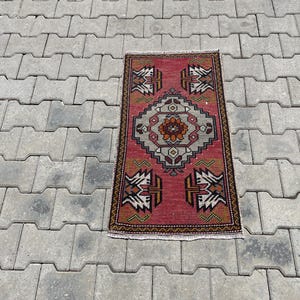 Tappeto turco, tappeto Oushak, tappeto vintage, tappeto anatolico, tappeto piccolo, piccolo tappeto turco, piccolo tappeto vintage, piccolo tappeto Oushak, tappeto zerbino, tappeto zerbino da bagno,