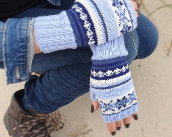 Patterned light-blue,Handmade wrist warmers, hand warmers,knitted wrist warmers, fingerless mittens, handknitted hand warmers,boho chic,gift