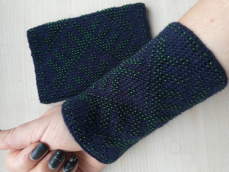 Beaded Cuff, Beautiful Merino Wool Wristband, Handmade Wrist Warmers