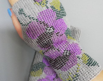 Handgemachte Perlen Merino Wolle Pulswärmer: Lila Blumen Strick Armstulpen