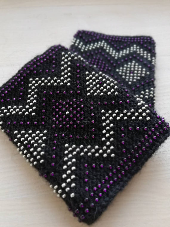Beaded merino hand warmer Beaded merino hand warmer
