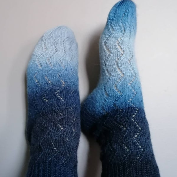 Patterned socks, Wool winter socks - wool accessories - warm socks - handmade - hand knitted - colorful - slipper socks - ombre blue socks