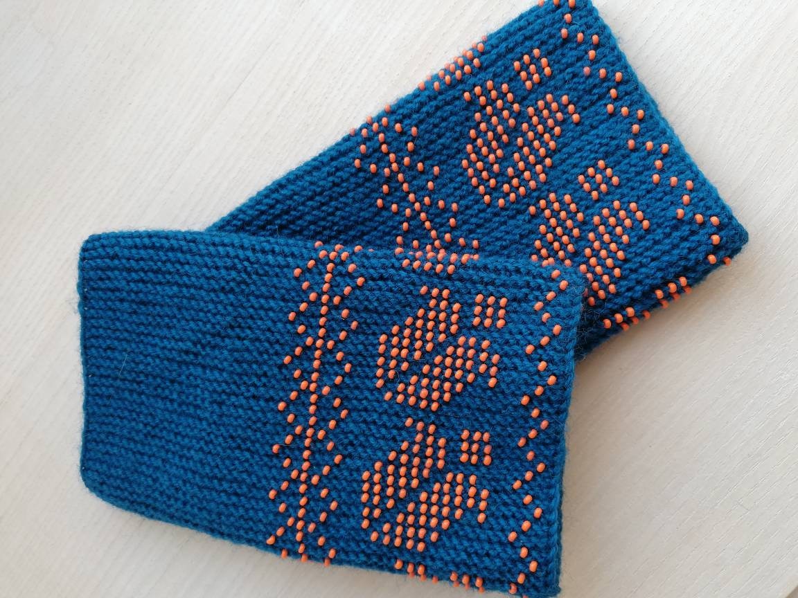 Beaded cuff Beautiful merino wool wristband Handmade wrist Etsy Polska