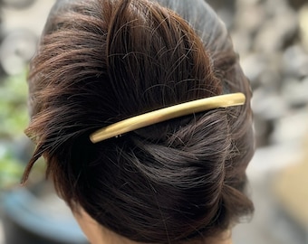 Barrette cheveux longue incurvée, en métal brossé 11cm, accessoire cheveux sobre et moderne