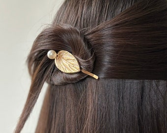 Leaf and pearl hair clip, gold hair accessory