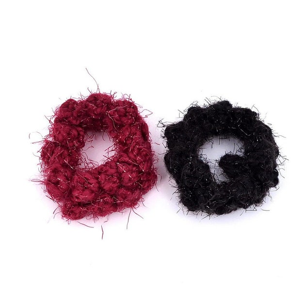 2 chouchous élastiques cheveux tissu crocheté brillant rouge et noir