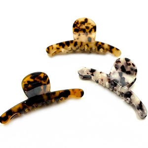9cm hair clip, turtle pattern, in acetate