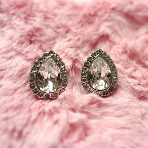 Large rhinestone drop earring - silver