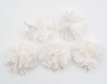 Set of 5 small satin fabric flowers