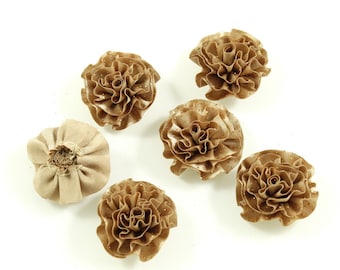 Lot de 6 petites fleurs en tissu satiné et paillettes - beige