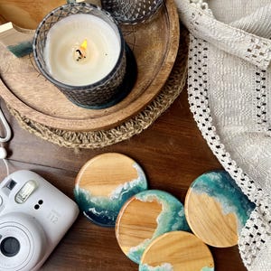 Sea Wave Pearled Resin Coaster – Ocean Inspired Home Décor