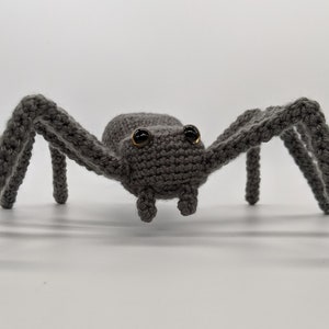 Oscar the Spider PDF Crochet Pattern Halloween decoration image 6