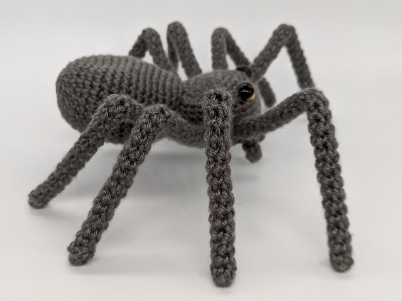 Oscar the Spider PDF Crochet Pattern Halloween decoration image 5