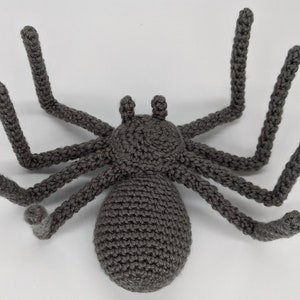 Oscar the Spider PDF Crochet Pattern Halloween decoration image 3