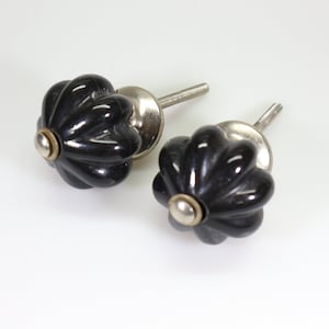 2 Stück Kürbis Knauf Kommodenknöpfe Schubladenknäufe Griffe Schwarz Schrankknöpfe Vintage Stil Antik Schwarz Rustikale Hardware