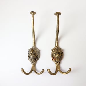 Set of 2 Lion Head Brass Antique Coat hooks, Wall hook, Wall Hanger, Victorian style hooks