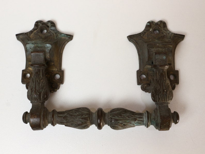 2 BRASS DRAW HANDLE ASSY STAMPED LM&SR LONDON MIDLAND SCOTTISH RAILWAY 88mm wide 2 BRASS DRAW HANDLE ASSY STAMPED LM&SR LONDON MIDLAND SCOTTISH RAILWAY 88mm wide