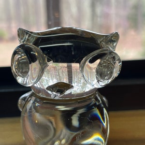 Vintage glass hoot owl/paper weight