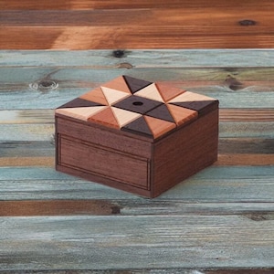 Caja de rompecabezas ninja hecha a mano
