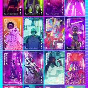 Puede incluir: Un conjunto de 22 cartas de tarot, cada una con ilustraciones &uacute;nicas con tem&aacute;tica cyberpunk. Las cartas est&aacute;n etiquetadas con t&iacute;tulos como "El Loco", "El Mago" y "Los Amantes". La obra de arte es vibrante, con una paleta de colores ne&oacute;n e im&aacute;genes futuristas.