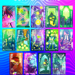 Puede incluir: Un conjunto de cartas de tarot con tem&aacute;tica de fantas&iacute;a cyberpunk. Cada carta muestra ilustraciones &uacute;nicas con colores vibrantes, incluyendo personajes y s&iacute;mbolos. El texto "SUIT OF COINS" est&aacute; en la parte superior, con los t&iacute;tulos de las cartas en la parte inferior.