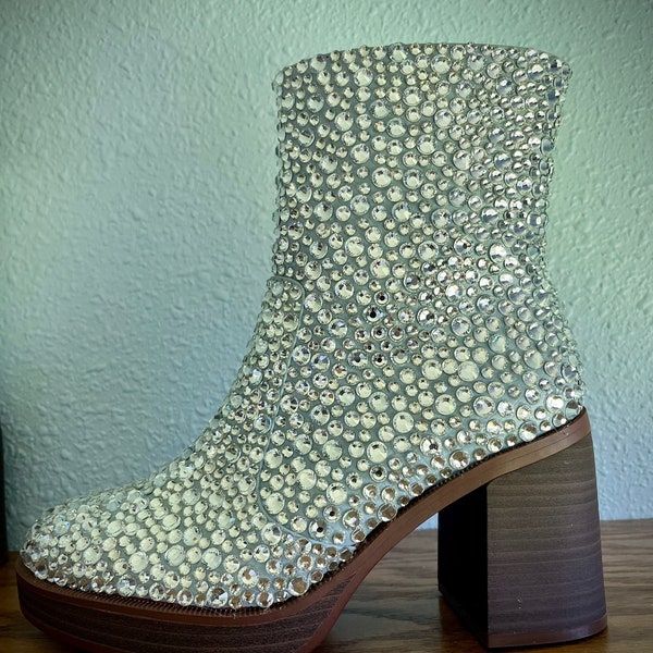 Rhinestones Chain Detail Boots