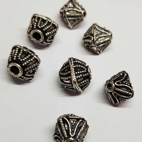 Zwischenteile, Dekoperlen aus 925er Silber, antik geschwärzt zur Fertigung von Perl- und Edelsteinkette, Malas, Armbänder, Ohrringen etc