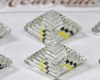 12 Vintage Knöpfe aus Glas 26 mm auf original Pappe / vintage buttons made of glas